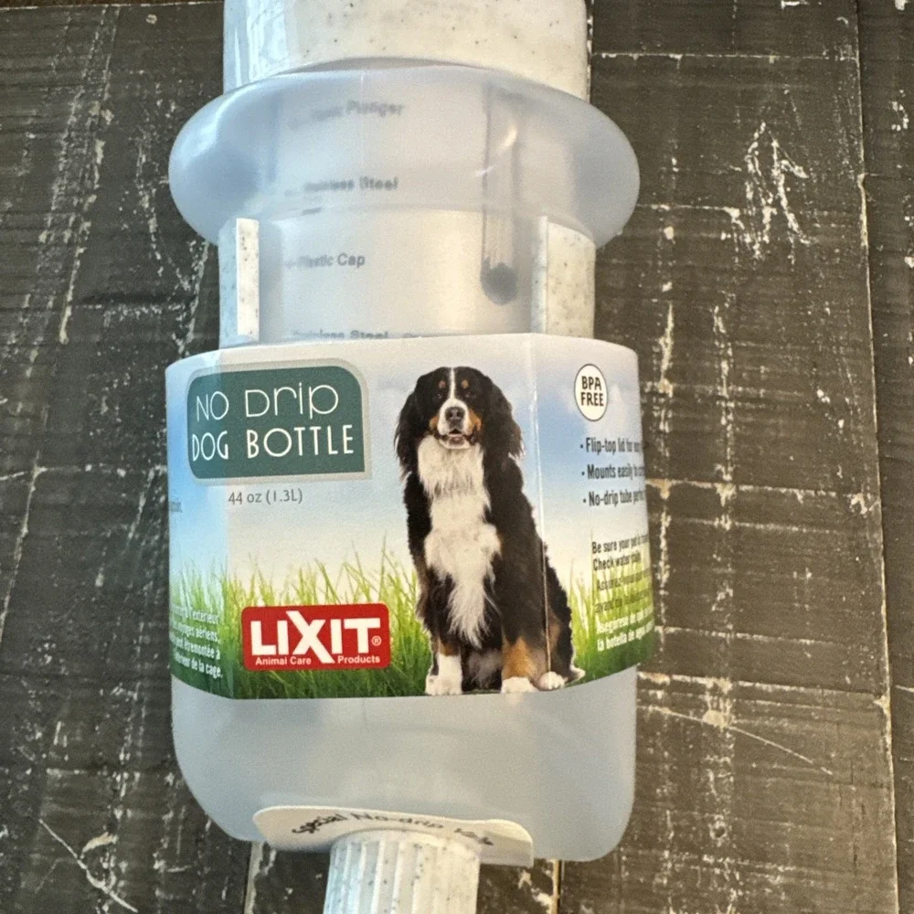 Lixit Top Fill‎ NO-Drip Water Bottles for Large Dogs. 44 Ounce